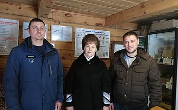 Татьяна Гигель в ходе рабочей поездки по региону побывала в урочище Верх-Байгабак Чемальского района