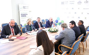 Встреча заместителя Председателя СФ Константина Косачева с заместителем Председателя Национального Народного Собрания Алжирской Народной Демократической Республики. XI Невский международный экологический конгресс