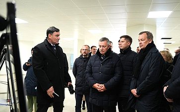 Сенаторы провели осмотр строящейся общеобразовательной школы г. Иркутска