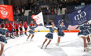 Валентина Матвиенко посетила тренировку команды по следж-хоккею из Санкт-Петербурга, в составе которой ветераны СВО