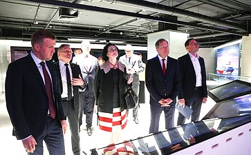 Экскурсия по экспозиции павильона «Атом»