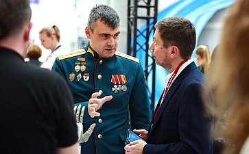 XXVIII Петербургский международный экономический форум (ПМЭФ’25). Показ международного конкурса адаптивной моды «На крыльях»