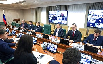 Круглый стол на тему «Проблемы эксплуатации жилищного фонда и объектов социальной инфраструктуры на вечномерзлых грунтах»