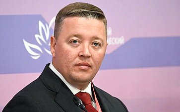 Сессии на тему «Совершенствование законодательного регулирования преференциальных режимов Дальнего Востока и Арктики». X Восточный экономический форум