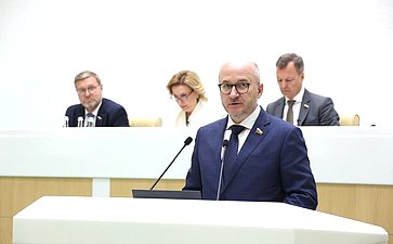 Олег Цепкин