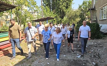 Ольга Бас посетила Первомайск в ЛНР, где проводится капремонт в яслях-садах комбинированного типа «Солнышко» и «Аленький цветочек»