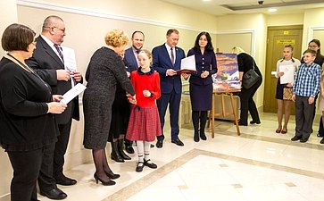 Открытие в Совете Федерации выставки работ победителей Молодежного историко-культурного фестиваля