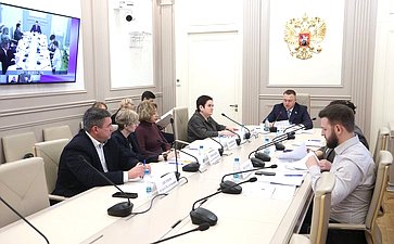 Совещание Комитета СФ по социальной политике, посвященное вопросам правового регулированию отношений в сфере социальной защиты и социального обслуживания граждан, проживающих на территориях ДНР, ЛНР, Запорожской и Херсонской областей