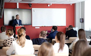 В стенах Российской академии народного хозяйства и государственной службы при Президенте РФ состоялась встреча студентов с сенатором Российской Федерации Сахамином Афанасьевым
