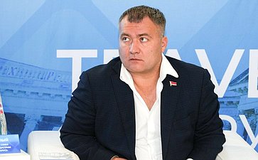 Ольга Щетинина приняла участие в деловой сессии «Кадровое обеспечение стратегического развития туристских территорий»