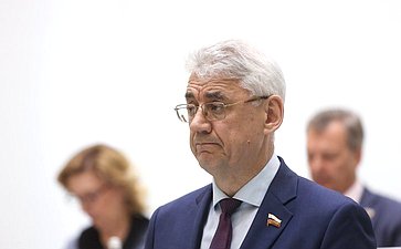 Виктор Калашников