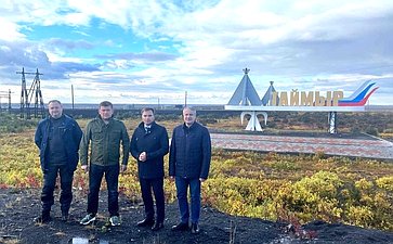 Заместитель Председателя Совета Федерации Николай Журавлев посетил Норильск и проинспектировал реализацию плана социально-экономического развития города