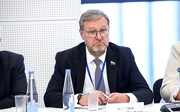 Константин Косачев