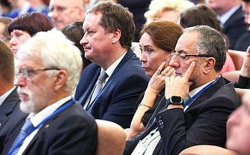 Пленарное заседание Х Парламентского форума «Историко-культурное наследие России»