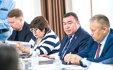 Выездное заседание Комиссии СФ по развитию креативных (творческих) индустрий и народных художественных промыслов в России