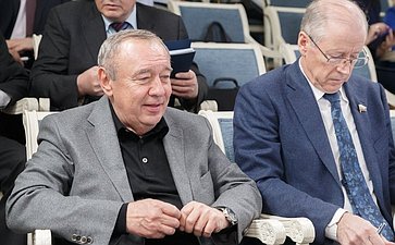 В. Чуб и Н. Петрушкин Заседание Комитета СФ по бюджету и финансовым рынкам