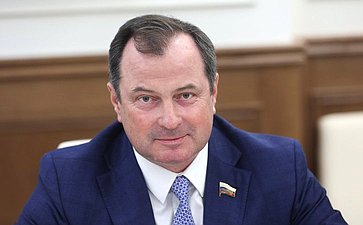 Юрий Федоров