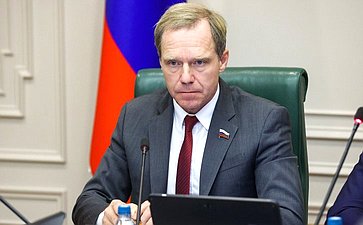 Андрей Кутепов