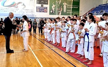 На Камчатке прошли спортивные состязания среди детей и молодежи, приуроченные к Международному дню спорта