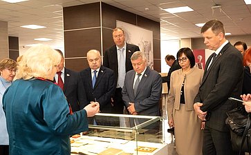 Лилия Гумерова провела круглый стол на тему «О государственной политики в области защиты, поддержки и развития русского языка». Мероприятие состоялось на площадке Государственного института русского языка имени А.С. Пушкина