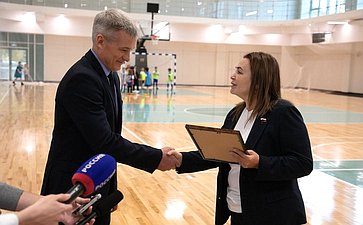 Сенаторы посетили Центр физкультурной и спортивной работы «Олимпия» Тюменского муниципального района