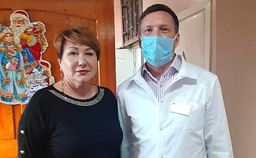Елена Перминова в рамках поездки в регион посетила Курганскую областную клиническую больницу