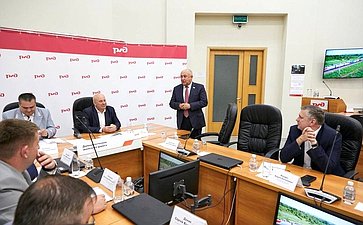 Андрей Базилевский поздравил работников Дальневосточной железной дороги с профессиональным праздником