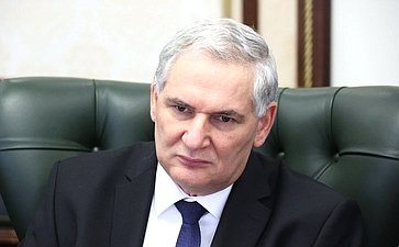Григорий Карасин провел встречу с Чрезвычайным и Полномочным Послом Алжирской Народной Демократической Республики Туфиком Джуамой