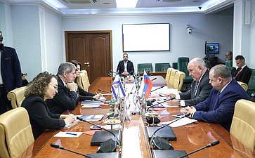 Встреча председателя Комитета СФ по международным делам Григория Карасина с Чрезвычайным и Полномочным Послом Государства Израиль в РФ Александром Бен Цви