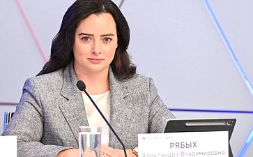 В пресс-центре «Россия сегодня» Галина Карелова приняла участие в пресс-конференции, посвященной итогам работы Совета Евразийского женского форума в период весенней сессии»