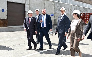 В рамках выездного совещания в Барнауле сенаторы посетили технопарк «Компонент»