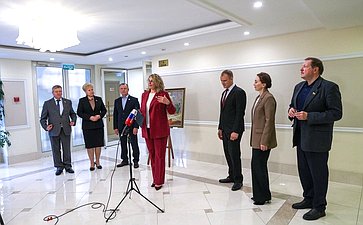 В Совете Федерации открылась выставка «Любовь к Родине дыша»