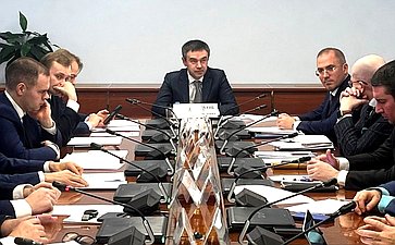 М. Хапсироков провел совещание по совершенствованию законодательства для привлечения инвестиций в космическую отрасль