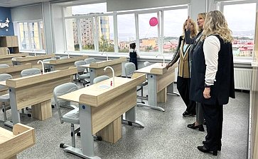 Татьяна Сахарова в Североморске поздравила школьников с Днем знаний