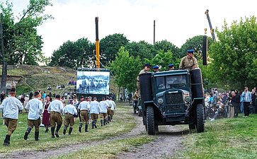Участники проекта «Поезд Памяти» посетили военно-историческую реконструкцию «22 июня. Брестская крепость»