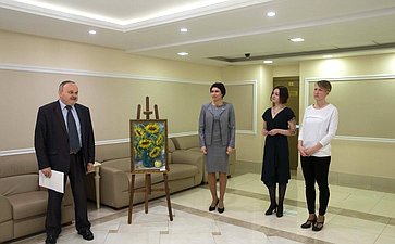 Татьяна Лебедева приняла участие в открытии выставки живописных работ в Совете Федерации