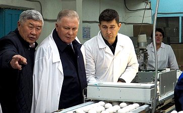 Вячеслав Наговицын побывал на птицефабрике в Улан-Удэ