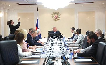 Рабочее совещание Совета по вопросам развития Сибири при Председателе Совета Федерации на тему «Действующие механизмы социального инвестирования в России: проблемы и пути их решения»