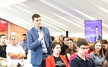 Константин Косачев встретился с участниками Всероссийской программы сопровождения молодых государственных и муниципальных служащих