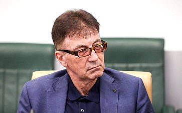Совещание Комитета Совета Федерации по социальной политике совместно с Комитетом Совета Федерации по экономической политике
