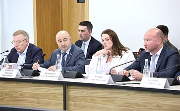 Совместное заседание российского и белорусского организационных комитетов по подготовке и проведению ХII Форума регионов России и Беларуси