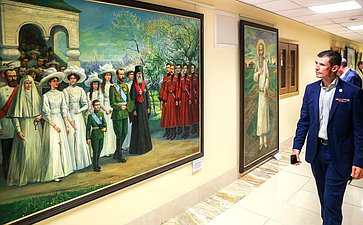В Совете Федерации состоялось торжественное открытие персональной выставки Ф. Москвитина «Династия Романовых»