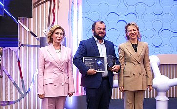 В рамках Форума социальных инноваций регионов наградили лауреатов премии «Социальные лидеры России»
