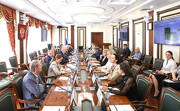 Круглый стол Комитета СФ по экономической политике совместно с Комитетом СФ по аграрно-продовольственной политике и природопользованию «Совершенствование механизмов поддержки развития виноградарства и виноделия в Российской Федерации»