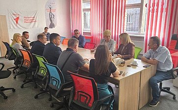 Ольга Бас проинспектировала ход капитального ремонта школ в ЛНР