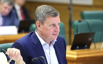 Андрей Епишин