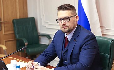 Руслан Смашнев