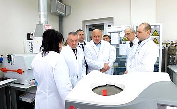 Владимир Бекетов и Алексей Кондратенко посетили Федеральное государственное бюджетное учреждение «Краснодарская межобластная ветеринарная лаборатория»
