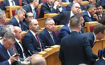 Владимир Путин выступил на пленарном заседании Х Парламентского форума БРИКС