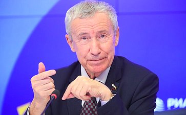Андрей Климов